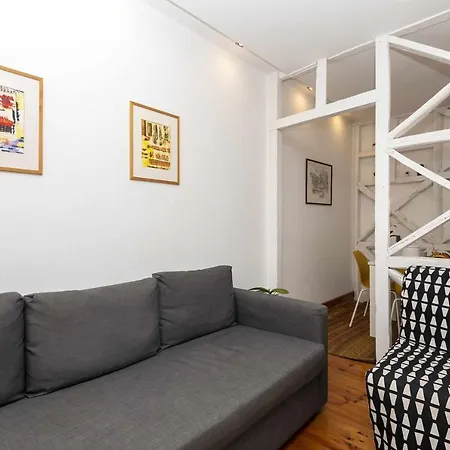 Typical Portuguese Apartment In Sao Bento Lisbon Exterior photo