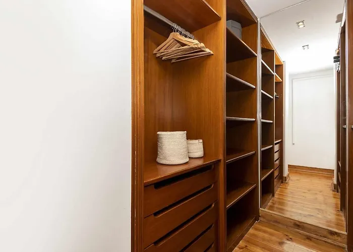 Typical Portuguese Apartment In Sao Bento